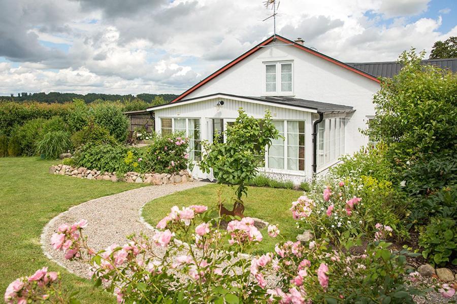 Blomstertantens Hus Trelleborg Exterior foto